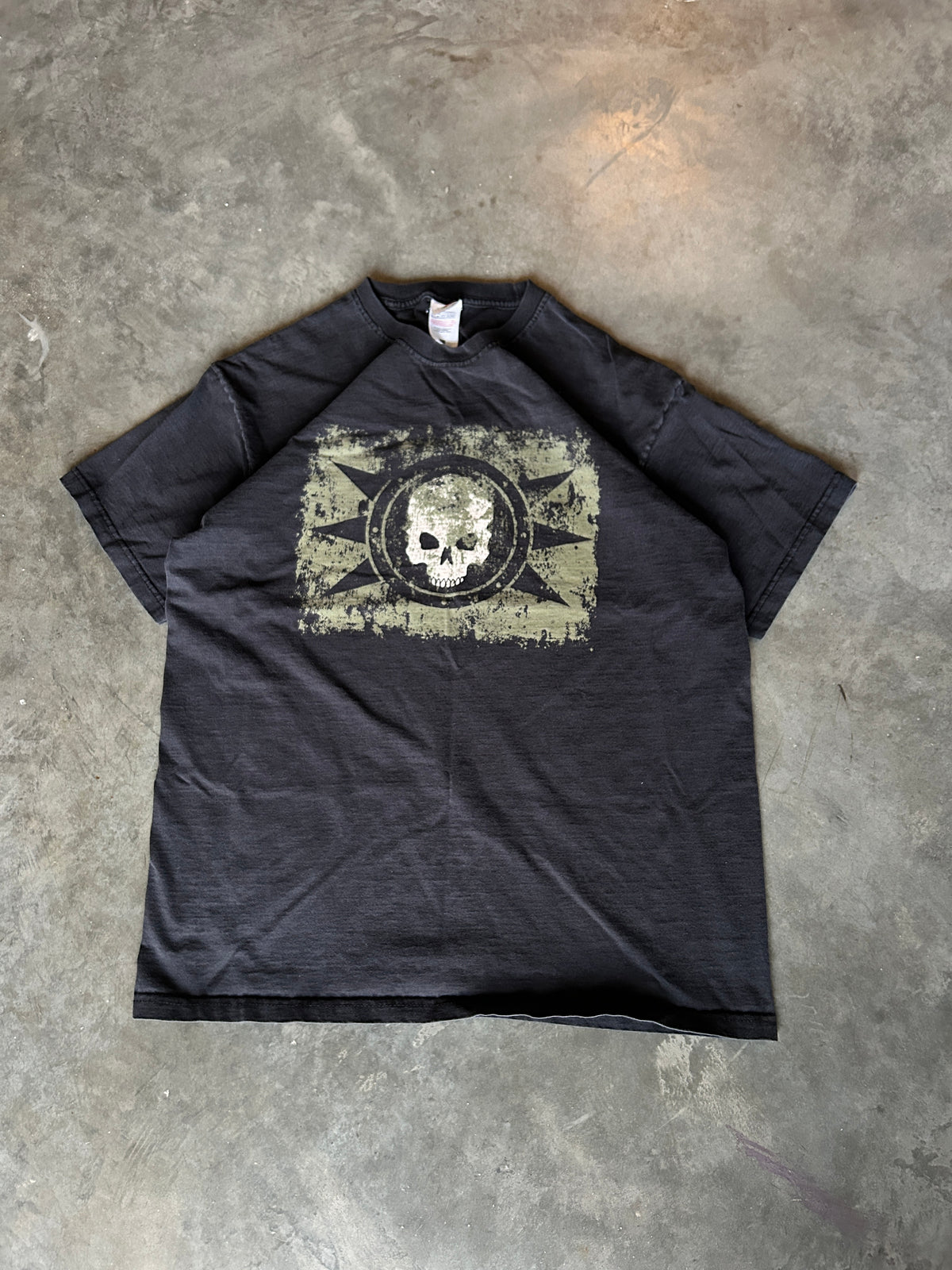 Military Skull Graphic Tee (L)