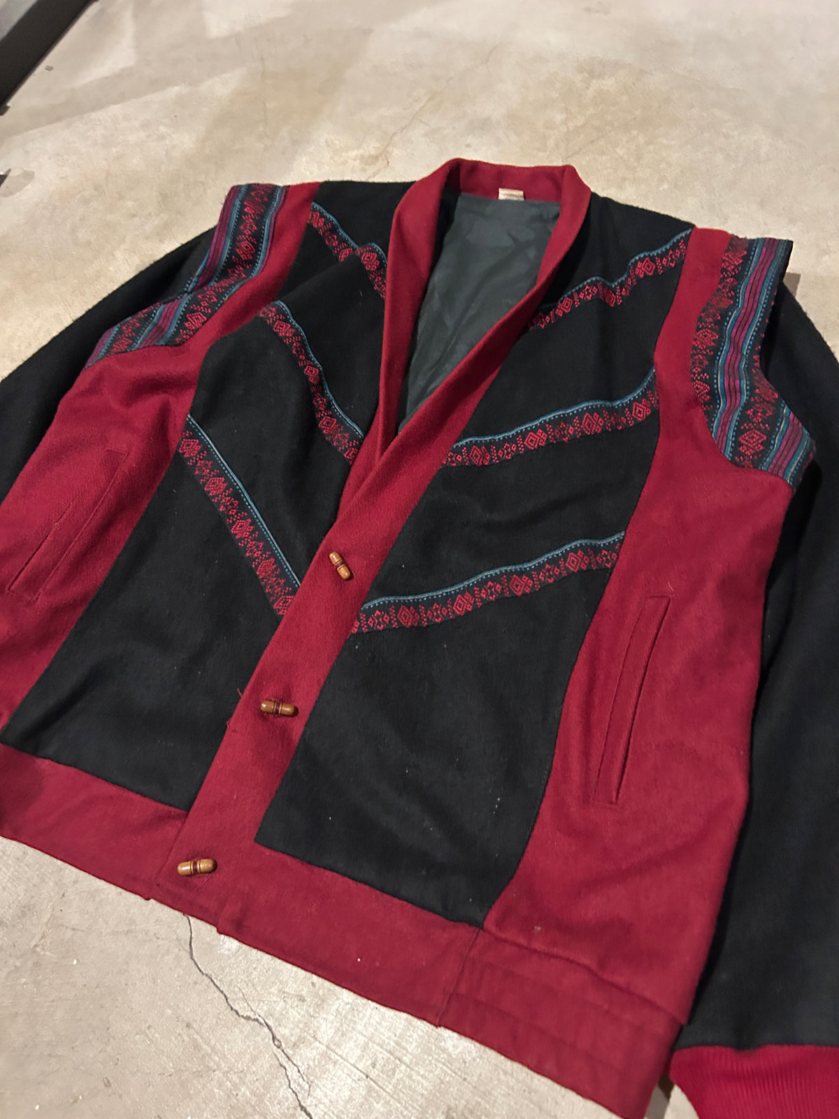 Vintage Wool Aztec Pattern Cardigan Style Jacket (L)