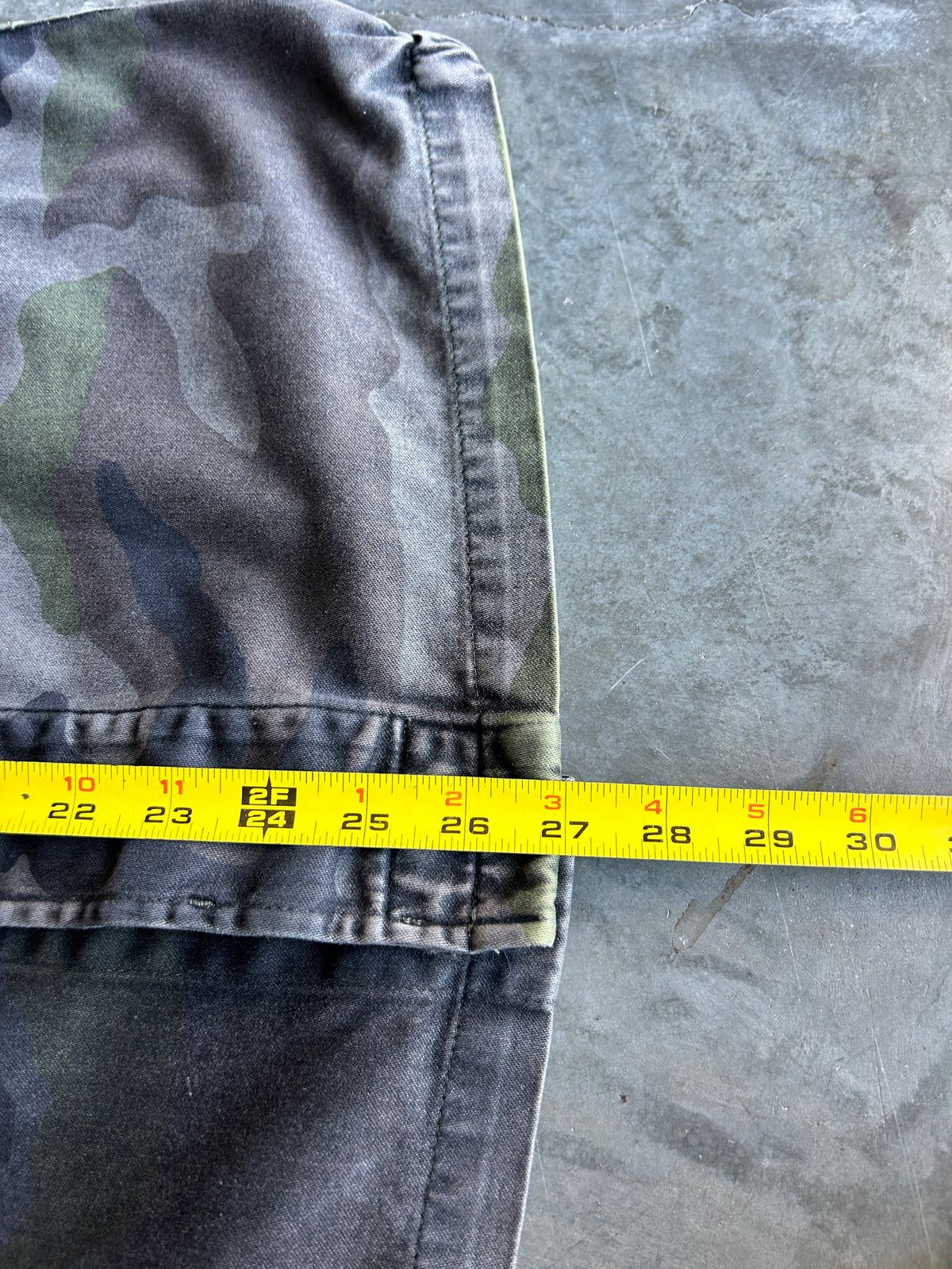 Vintage Dark Camo Military Jacket (M)