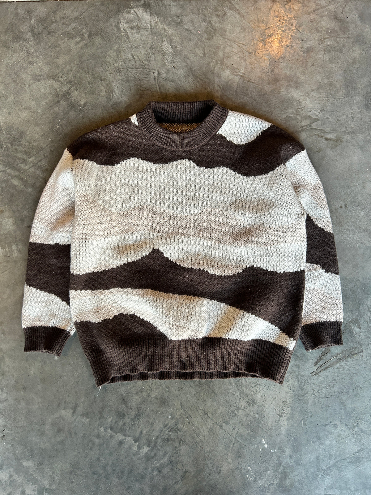Vintage Hand Knit Brown Patterned Sweater (L)