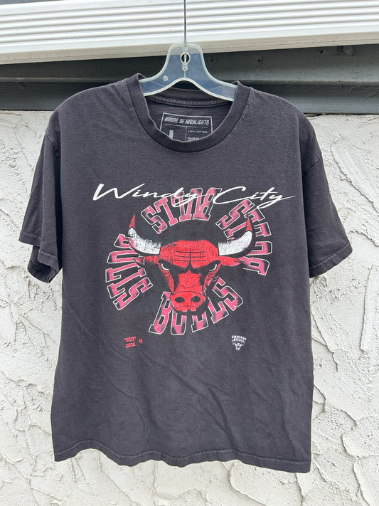 Faded Chicago Bulls Windy City HOH Kenny Beecham Tee (L)