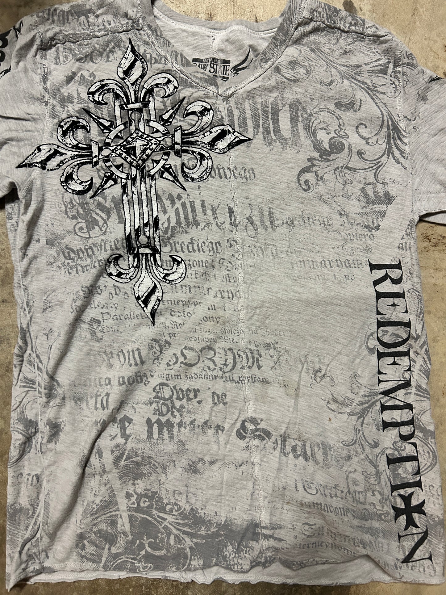 Y2K Raw State Velvet Graphic Tee (L)