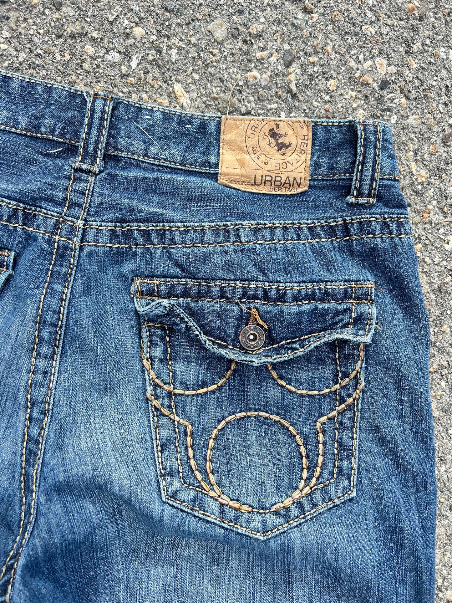 Y2K Urban Heritage Pocket Design Jorts (34W)