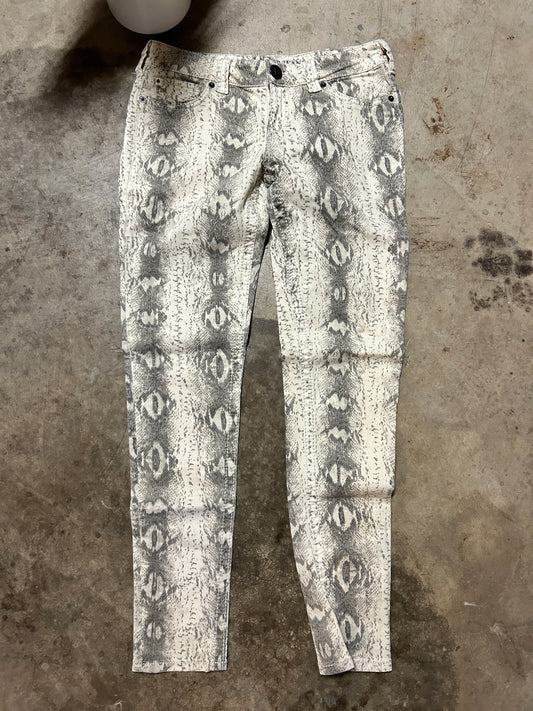 Bootlegger Women’s Snakeskin Jeans (29x33)