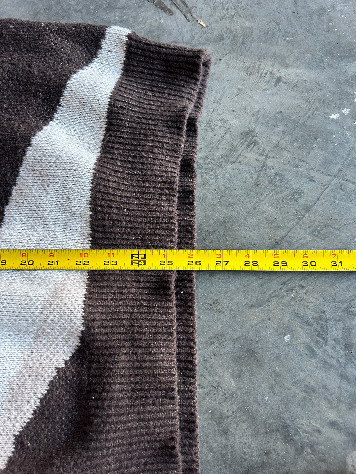 Vintage Hand Knit Brown Patterned Sweater (L)