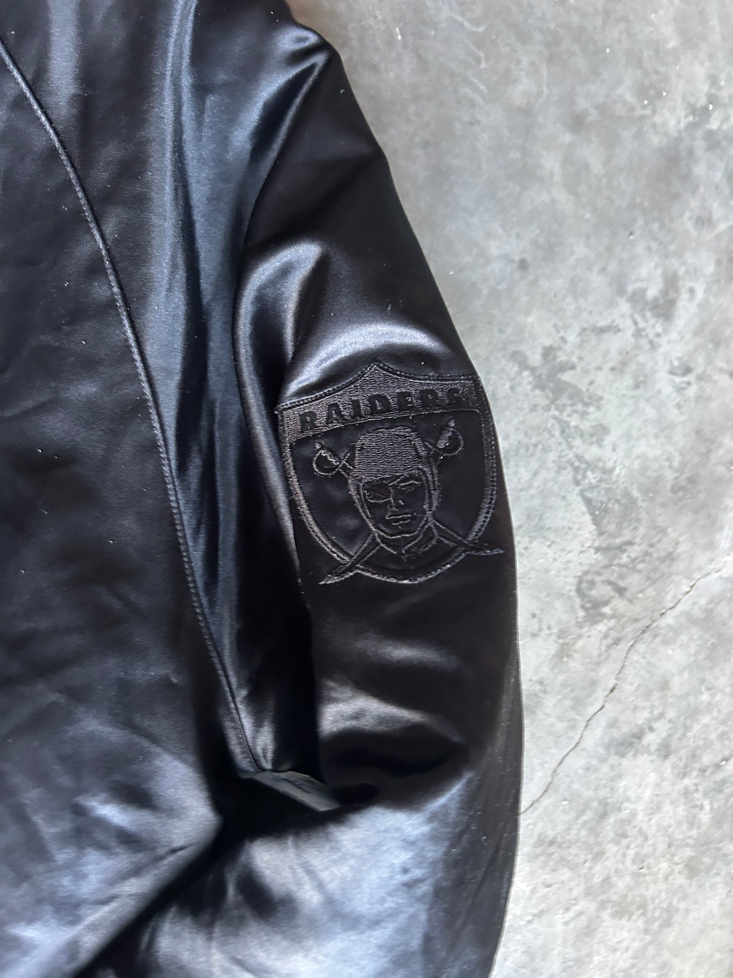 Satin Oakland Raiders Bomber Jacket (M)