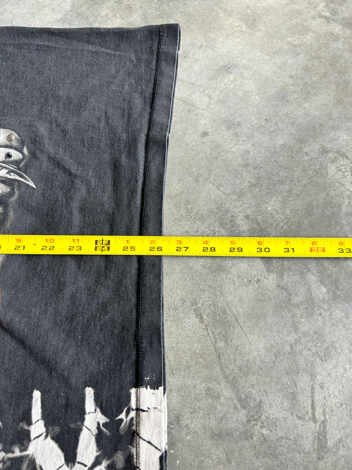 Y2K Teeth Studs Tribal Skull Tee (L)