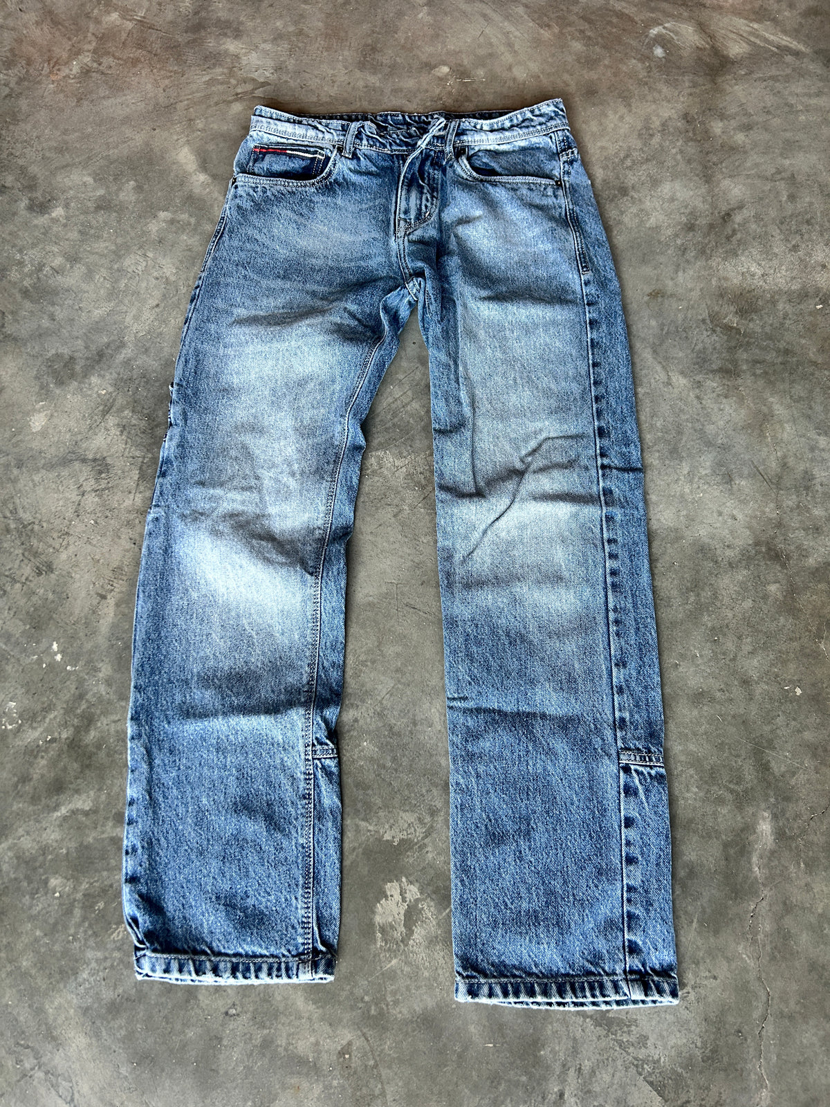 Vintage Tommy Hilfiger Carpenter Jeans (32x30)