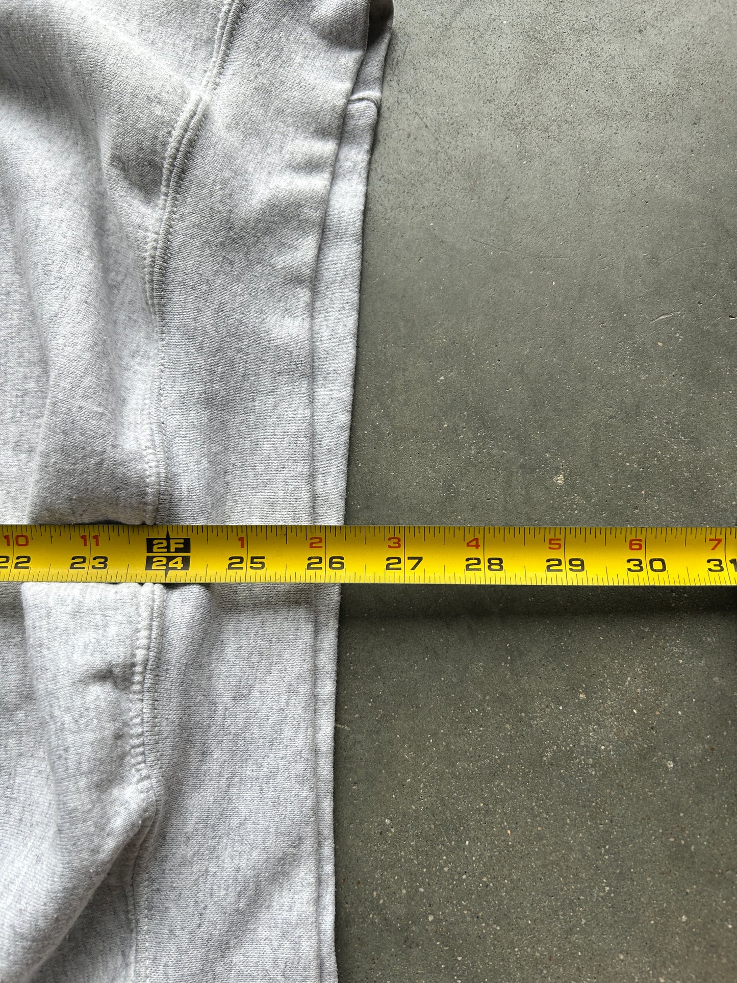 Vintage NASCAR Kyle Perry Grey Crew (L)