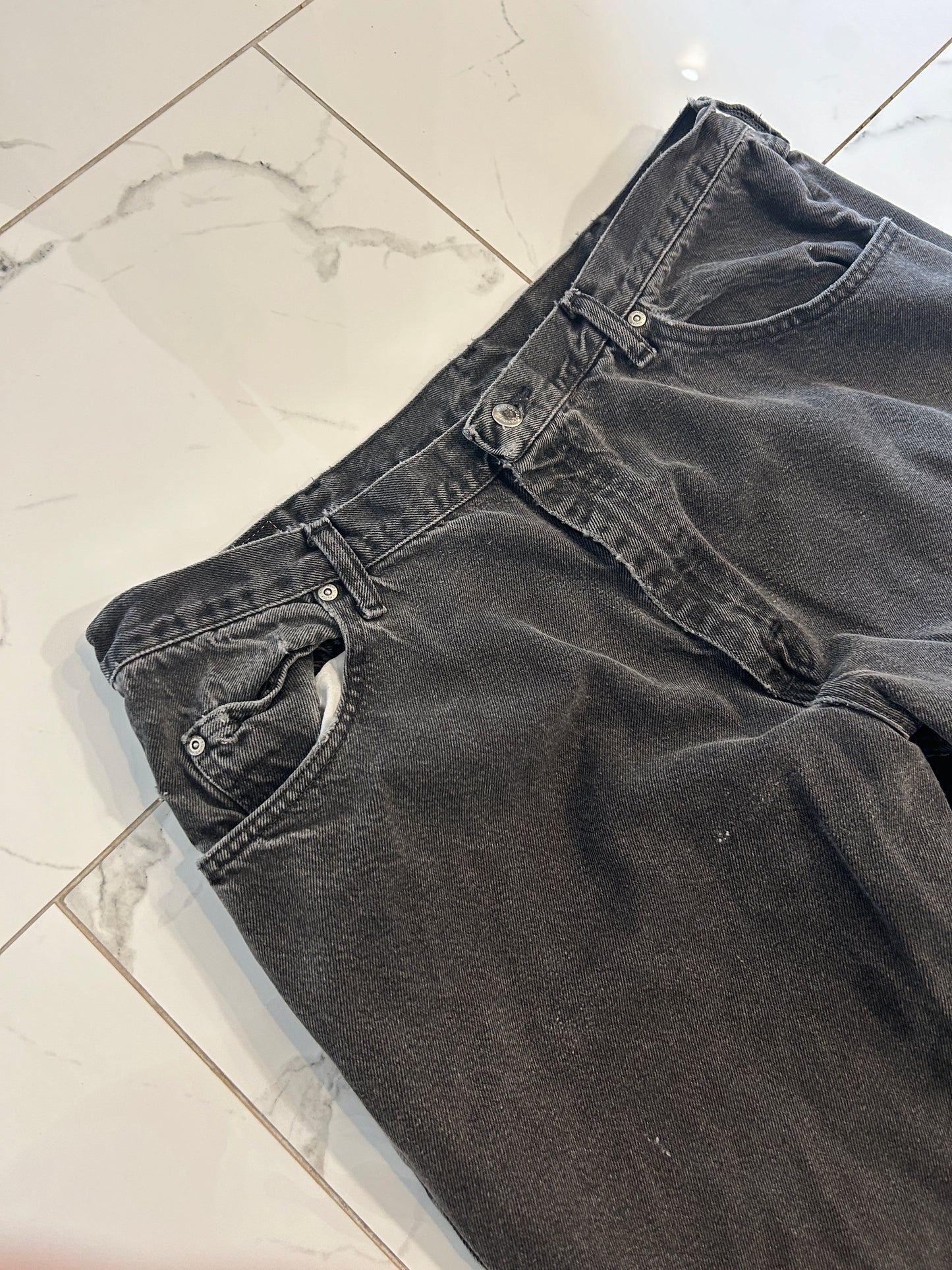 Black Faded Wrangler Jeans (40x30)