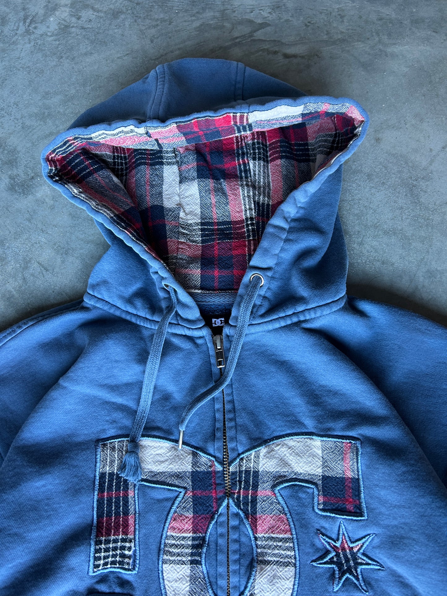 Y2K DC Plaid Design Zip Hoodie (L)