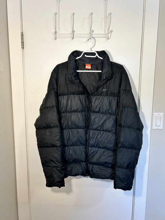 Vintage Nike Puffer Jacket (L)