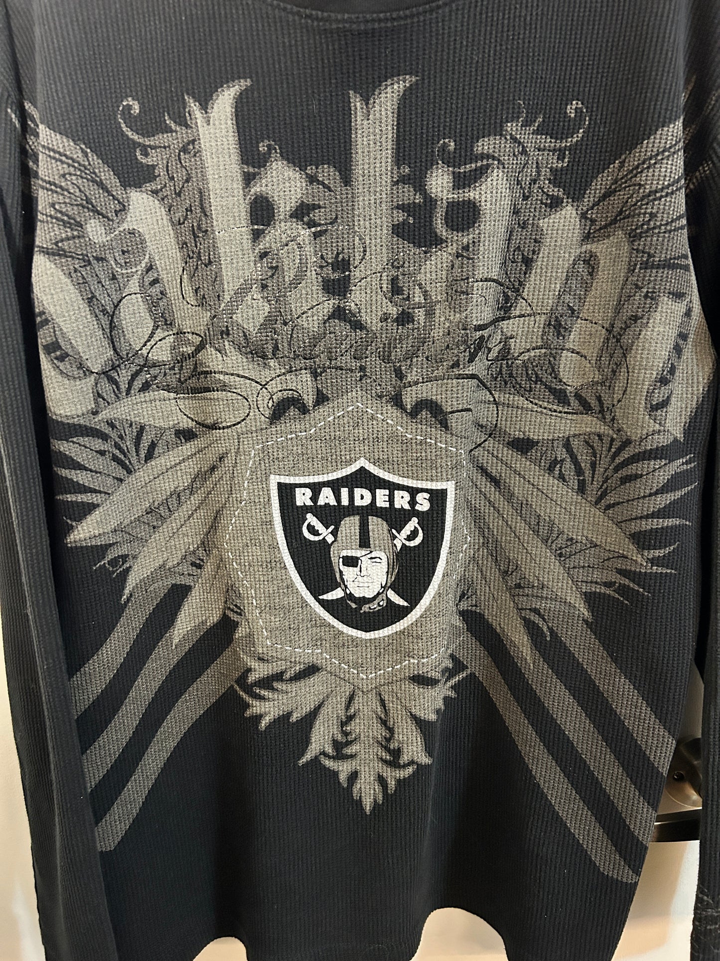 Y2K Oakland Raiders Grunge Waffle Knit Shirt (XL)