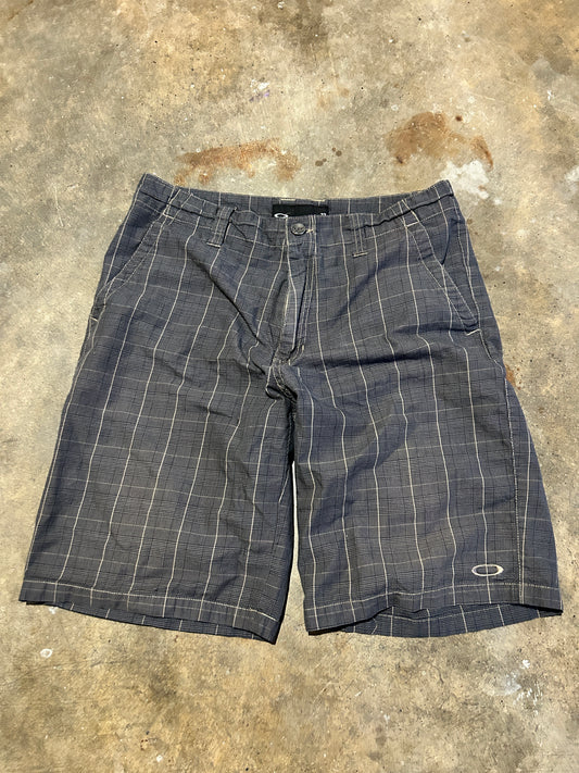 Y2K Oakley Grey Plaid Shorts (33W)
