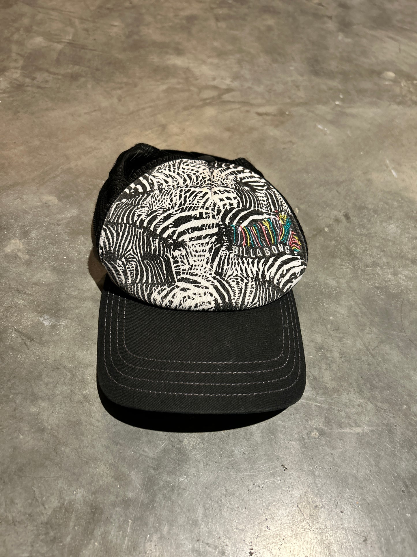 Y2K Billabong Surf Trucker Hat