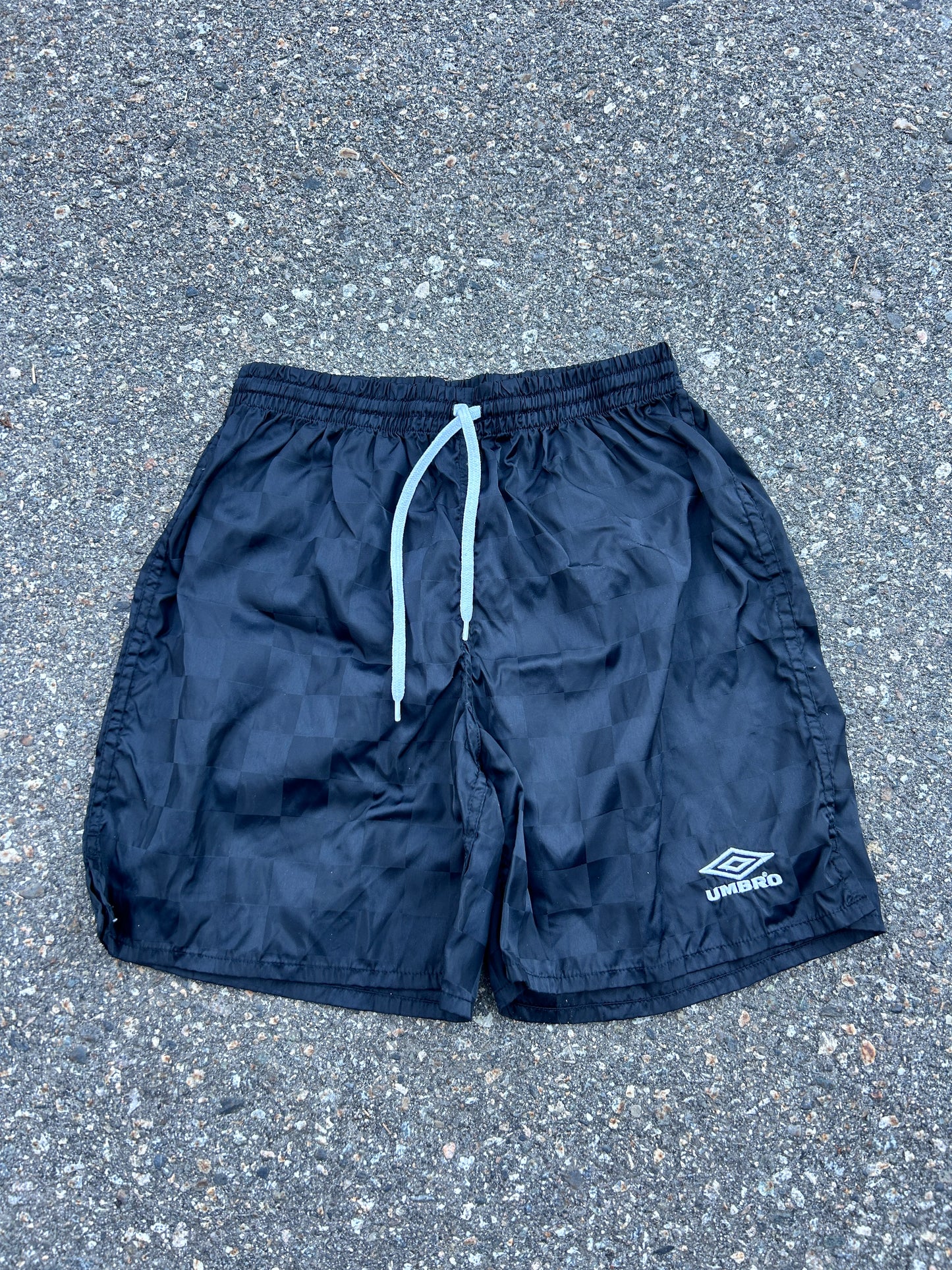 Vintage Black Checker Print Umbro Shorts (S)