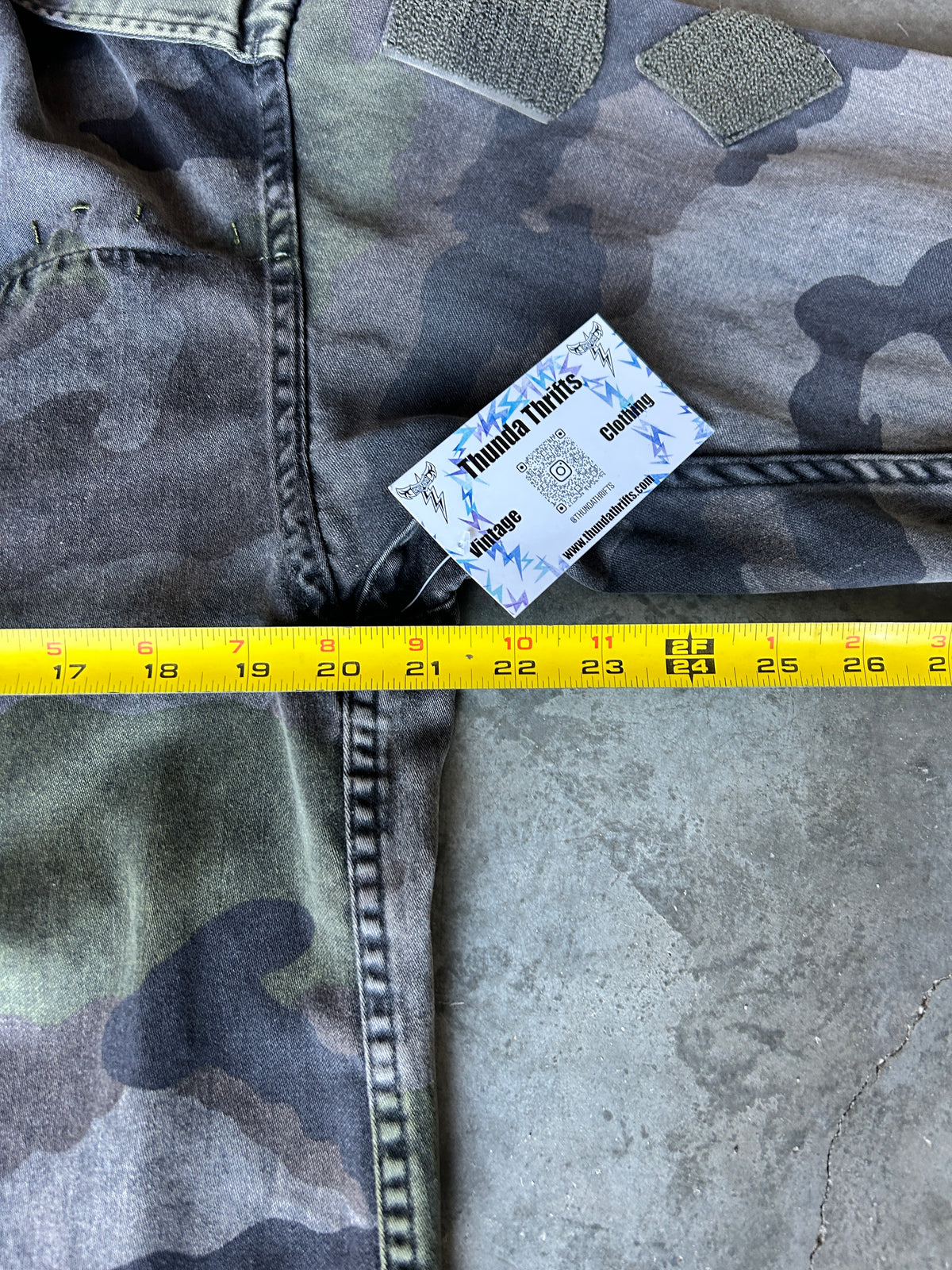 Vintage Dark Camo Military Jacket (M)