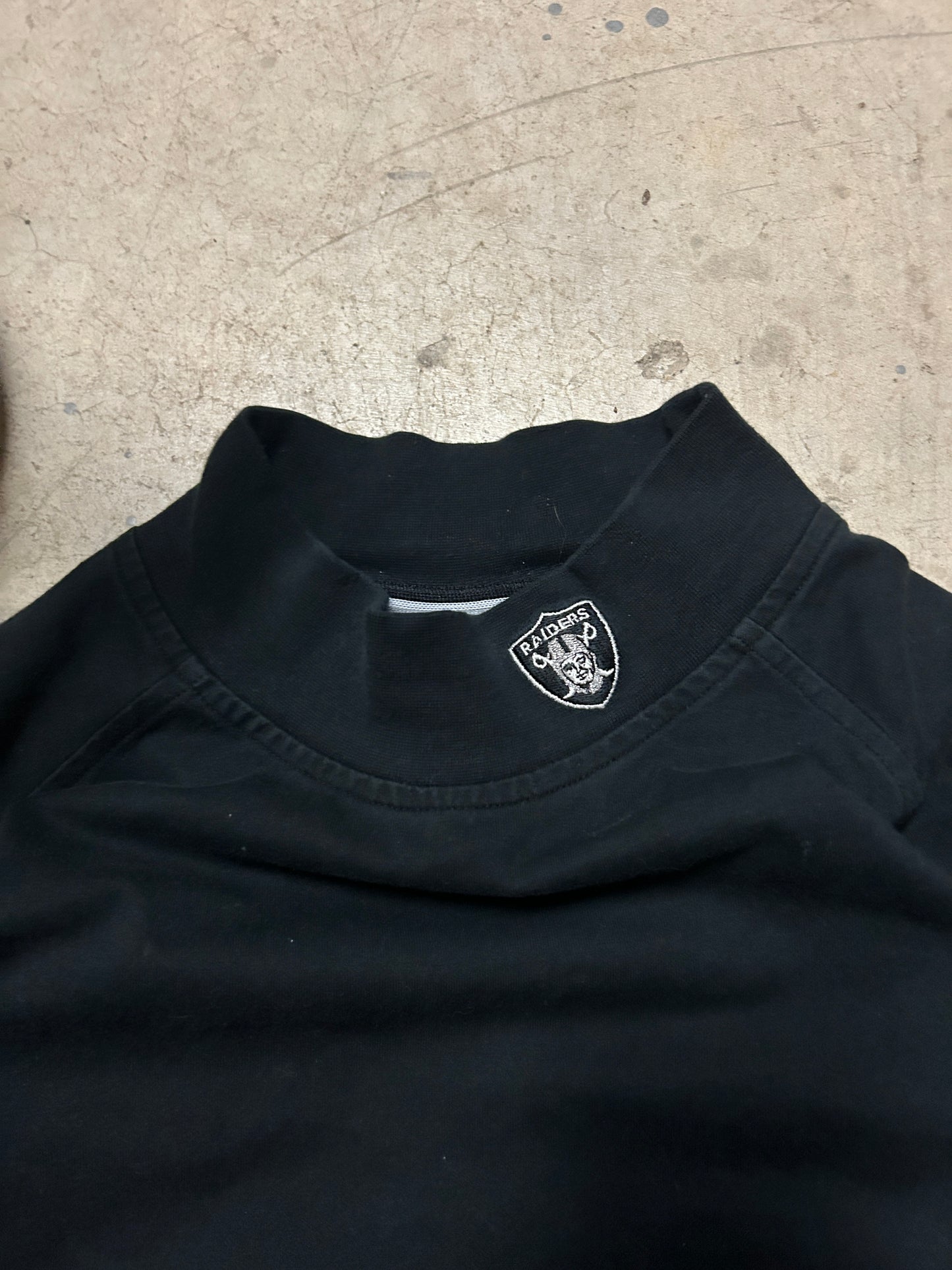 Vintage Reebok Oakland Raiders Mock Neck Tee (L)