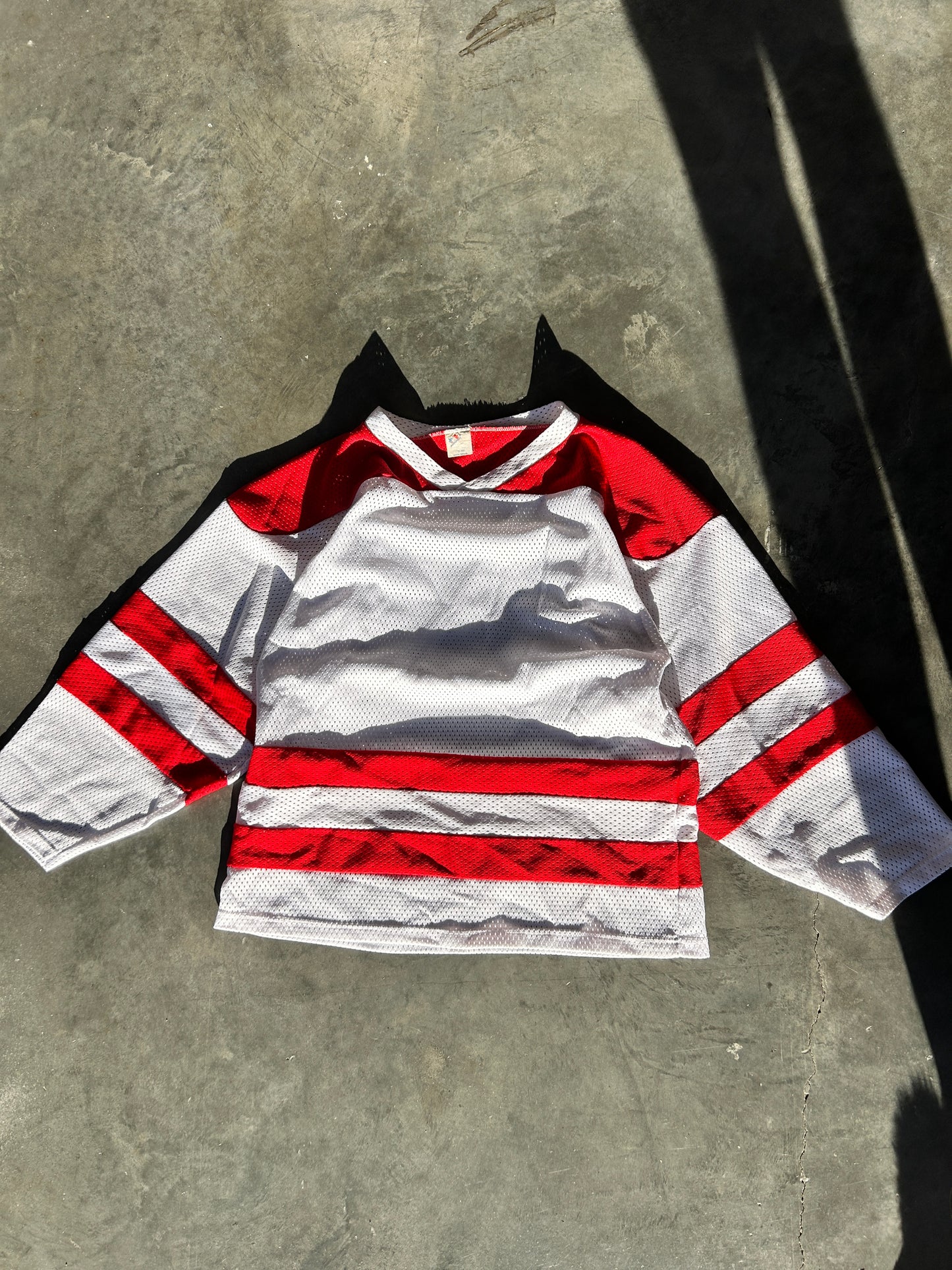 Vintage White and Red Mesh Hockey Jersey (L)