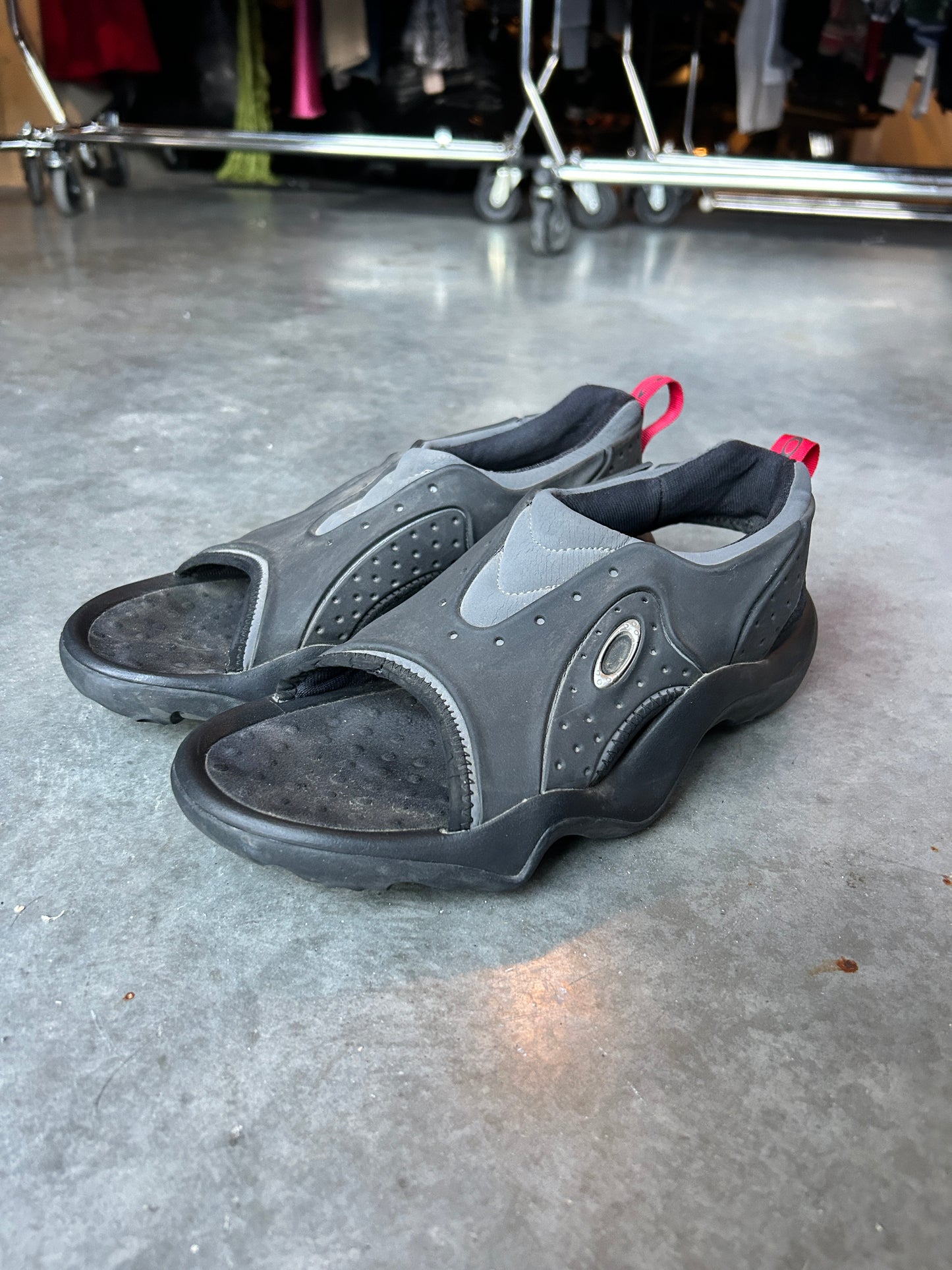 Rare Oakley Y2K Big Smoke Black Gorpcore Grunge Outdoor Sandals (10M)