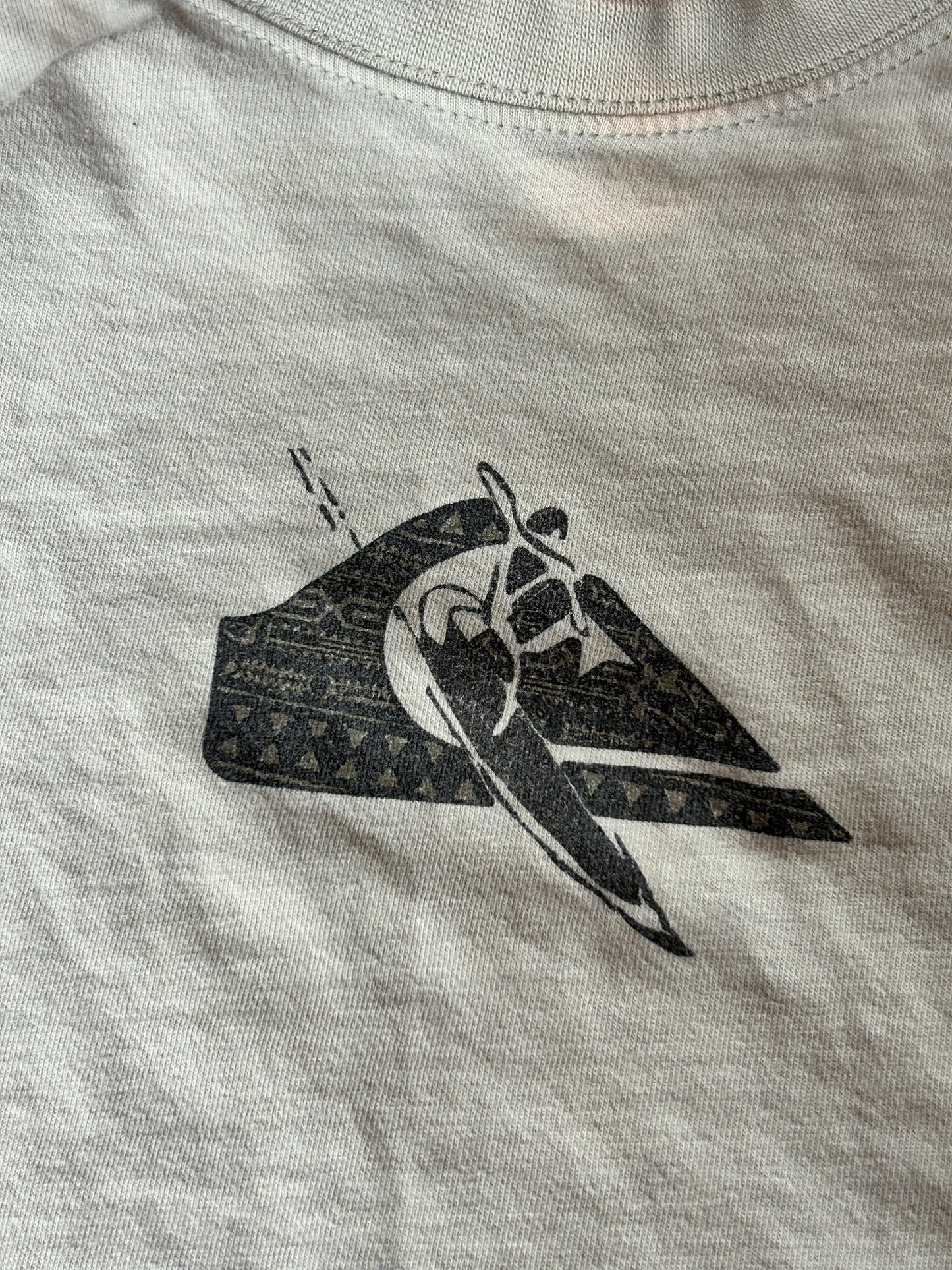 Crazy 2008 Quicksilver Surfer Logo Tan and Brown Tee (XL)