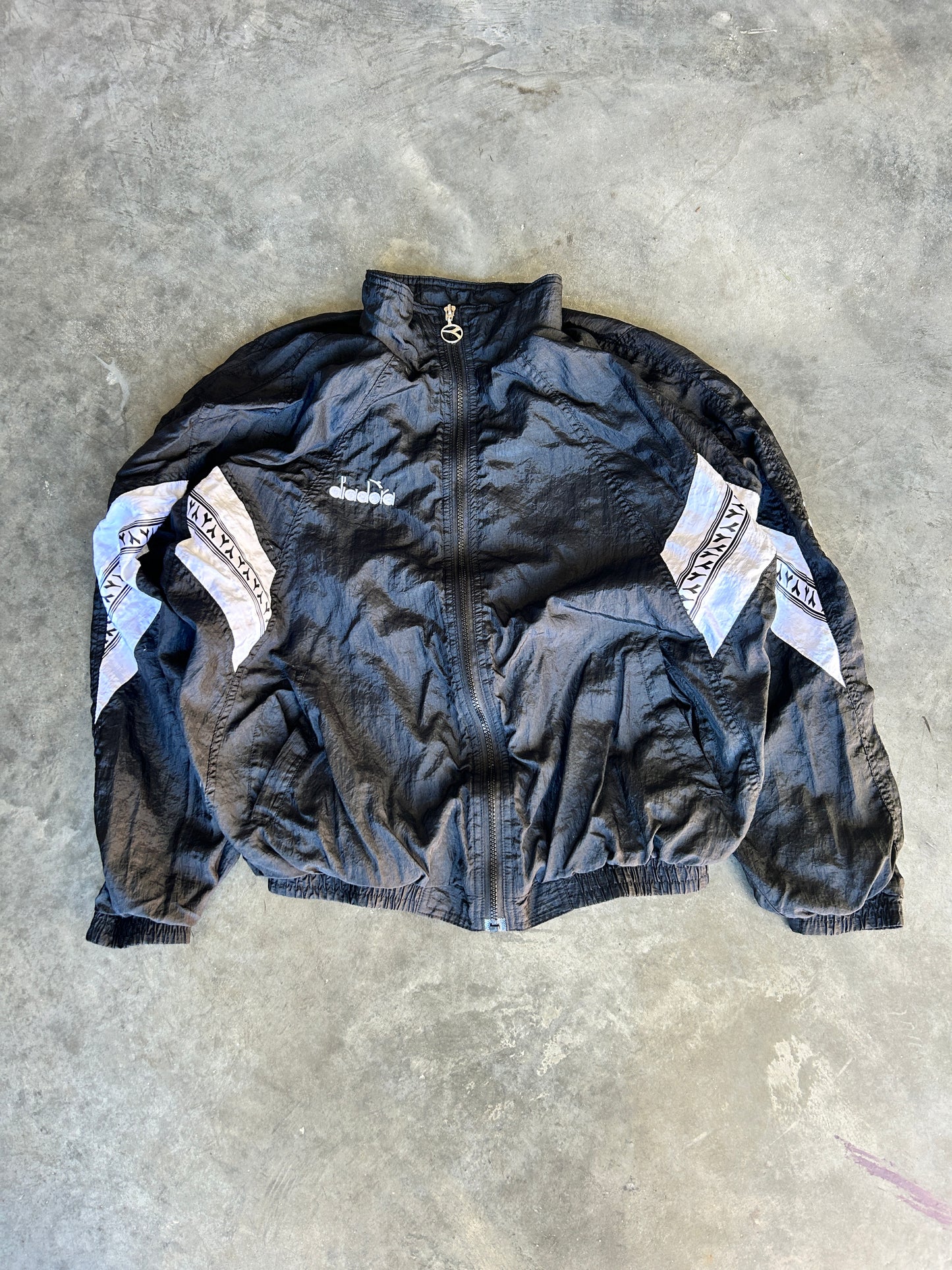 Vintage Diadora Stripe Patterned Windbreaker (L)