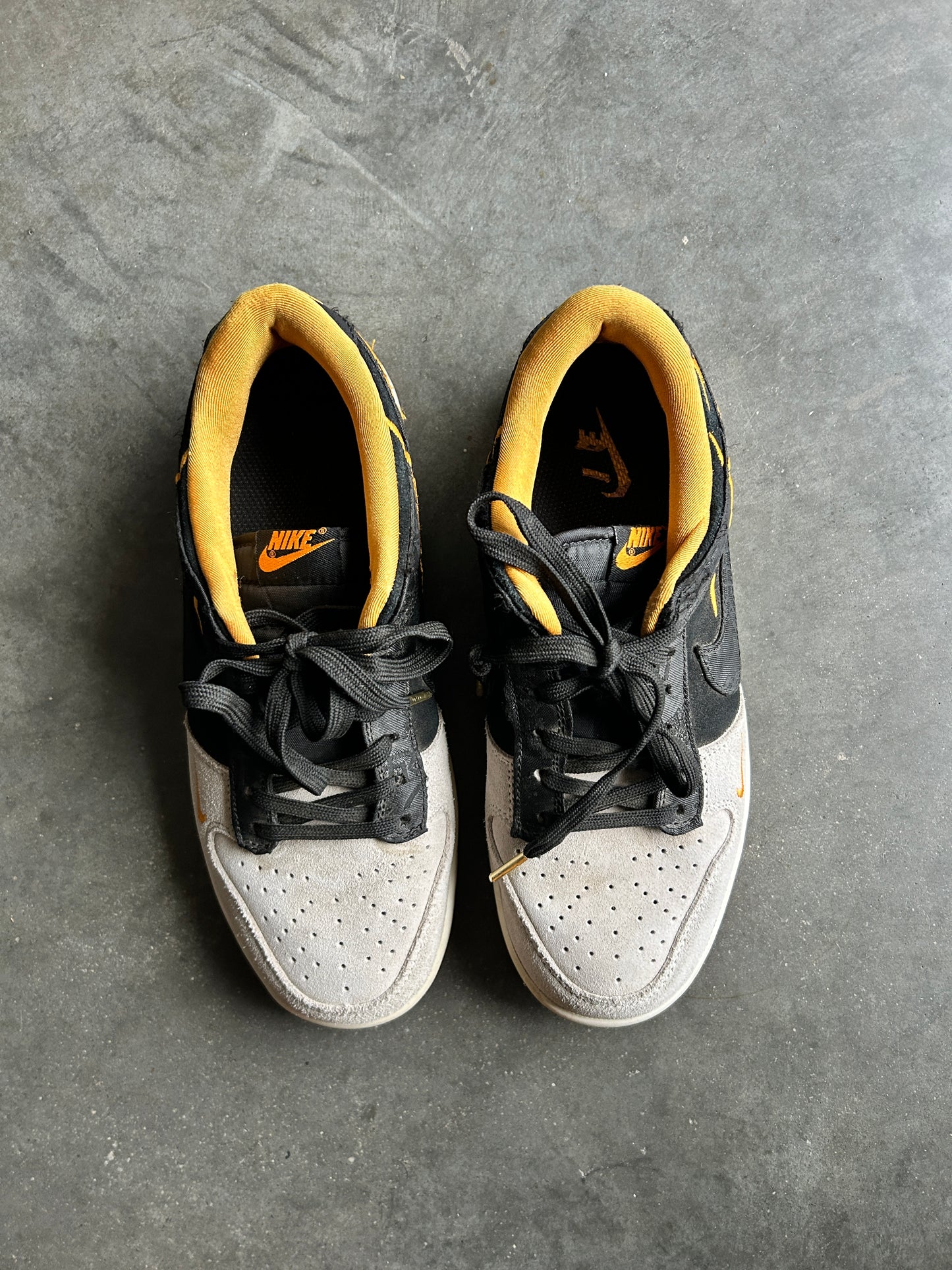 Nike SB Black Yellow and Grey Dunks (8M)