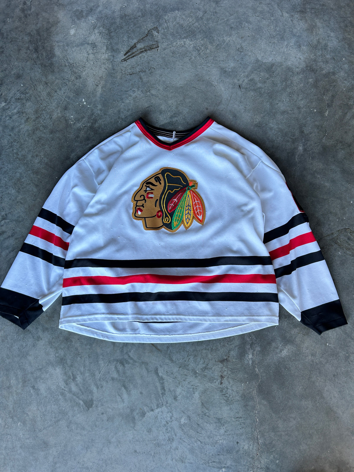 Vintage 90’s Chicago Blackhawks Larmer Jersey (XL)