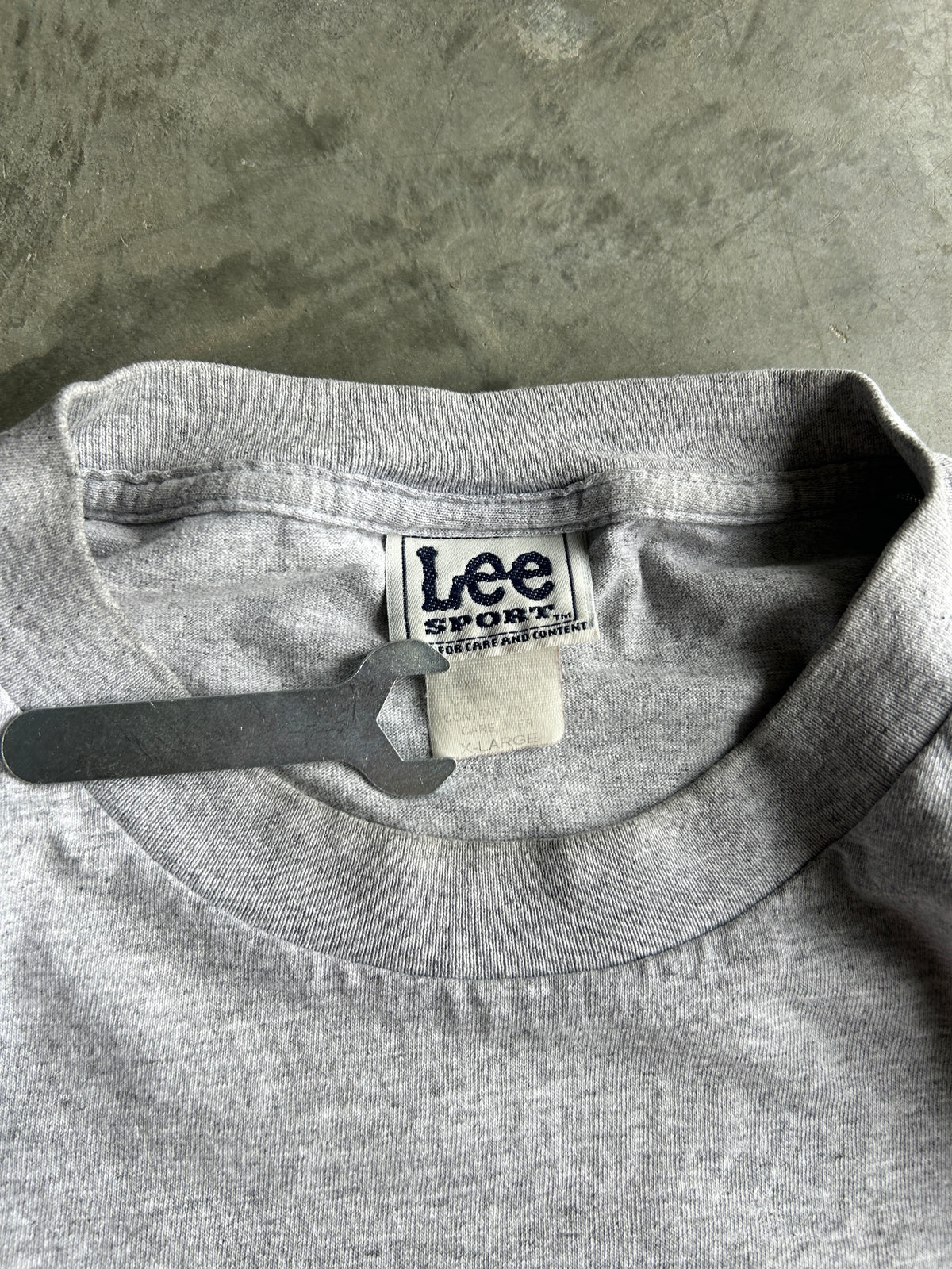 Vintage 90’s Lee Sport Detroit Redwings Tee (XL)