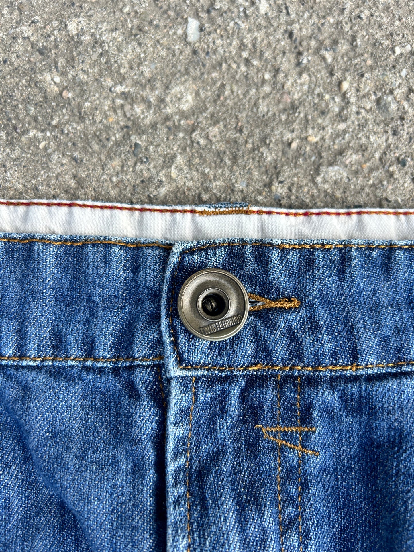 Twisted Mind Lightwash Jorts (32W)