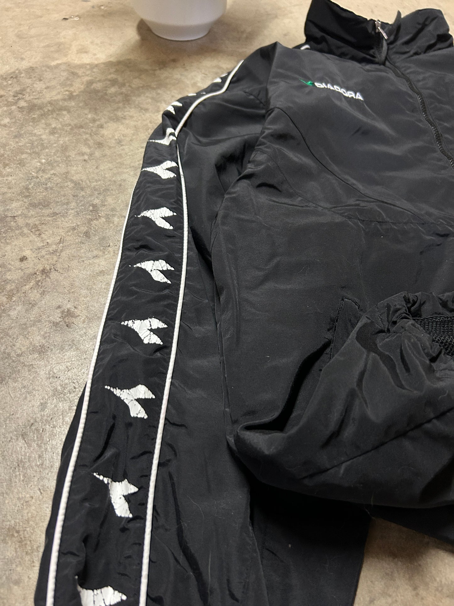 Vintage Diadora Windbreaker (L)