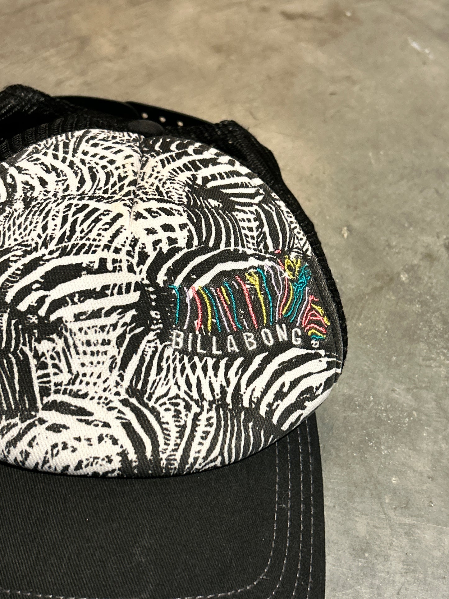 Y2K Billabong Surf Trucker Hat