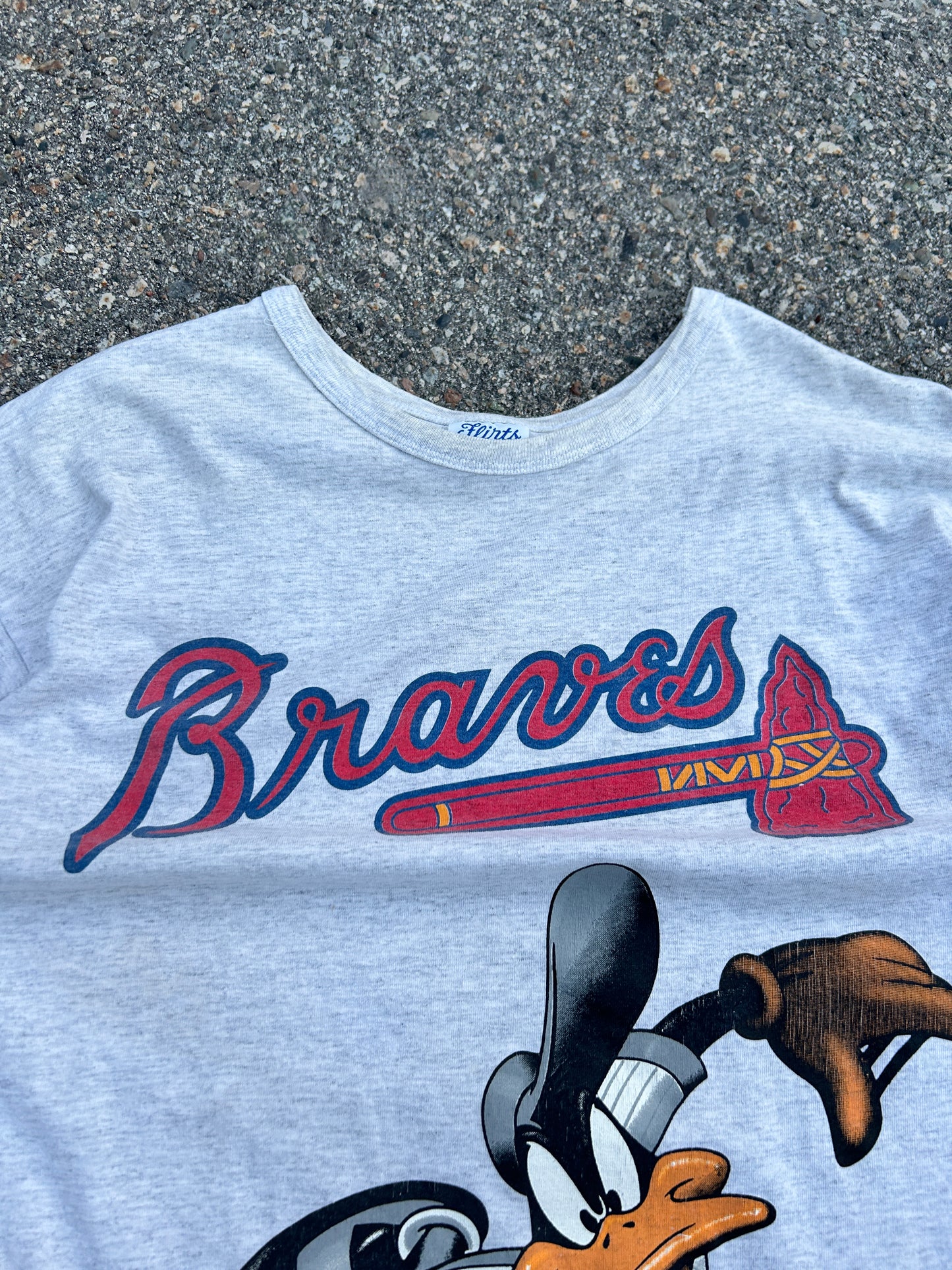 Vintage 1993 Daffy Duck Atlanta Braves Sleeper Tee (XL)