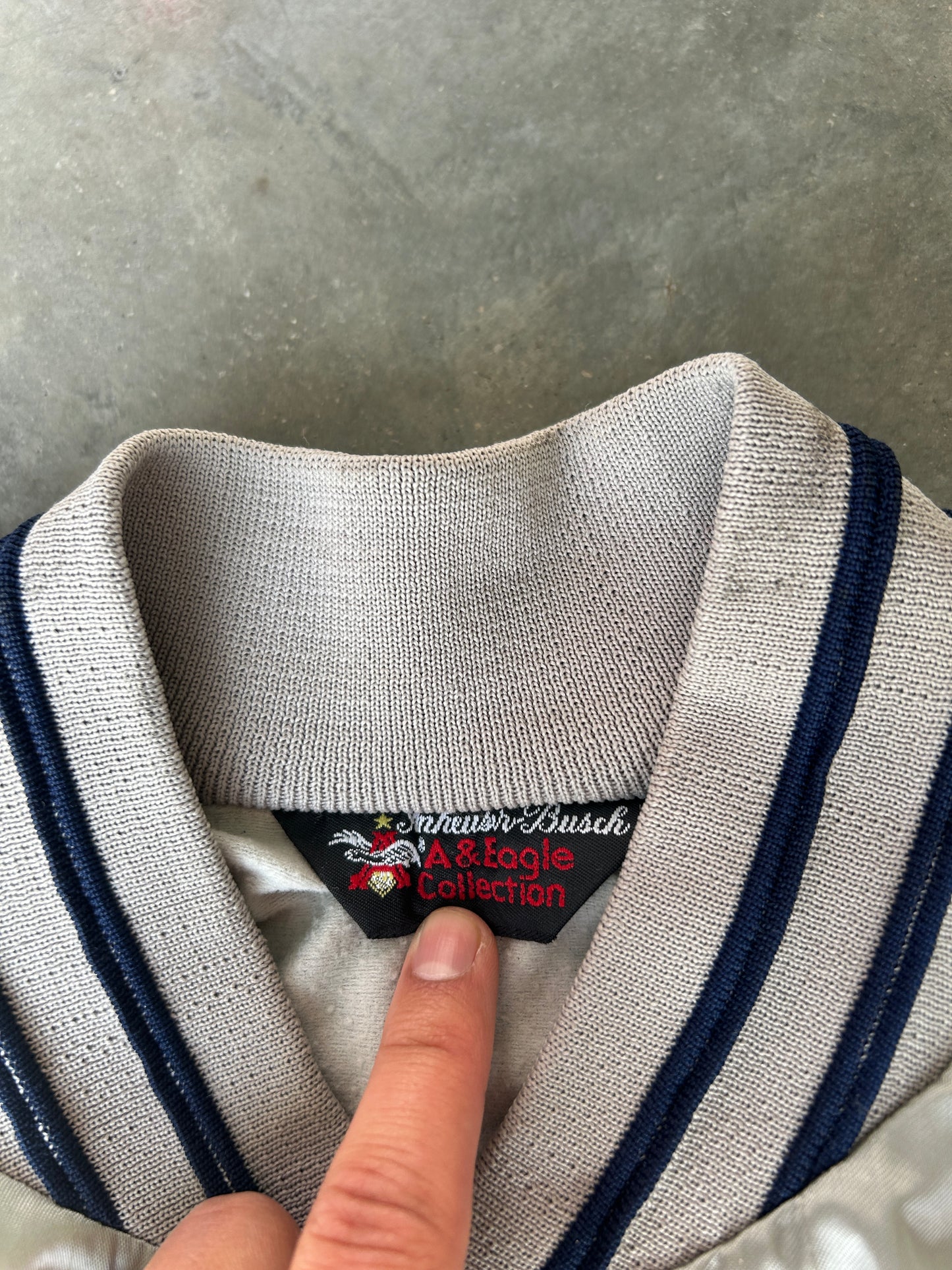 Vintage Silver Budweiser Light Bomber Jacket (L)