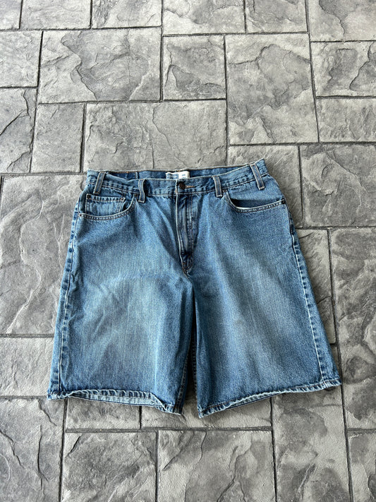 Vintage Levi’s Loose Fit Signature Jorts (36W)