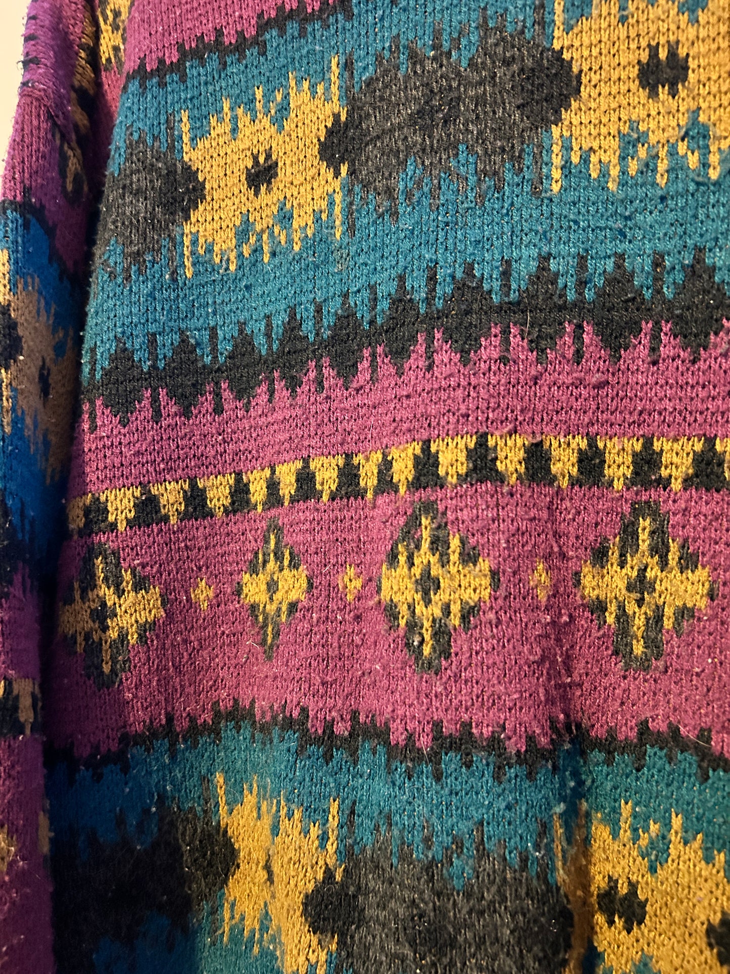 Vintage Patterned Knit Sweater (L)