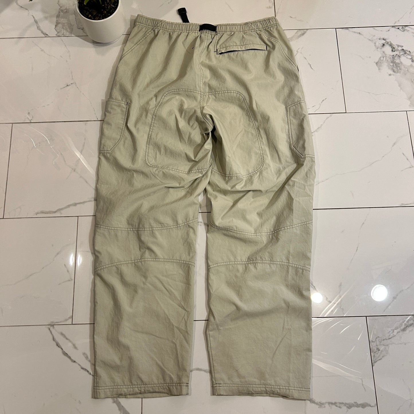 Vintage Nike ACG Baggy Cargo Pants (XL)