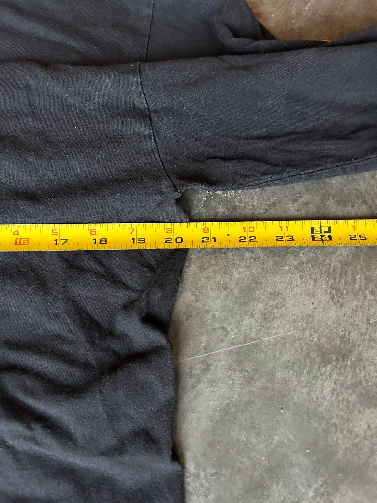 Pikachu Sleeve Graphic LS Shirt (M)