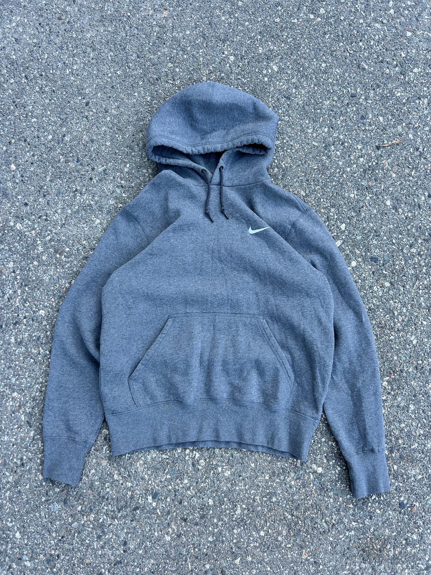 Vintage Grey Nike Pullover Hoodie (M)