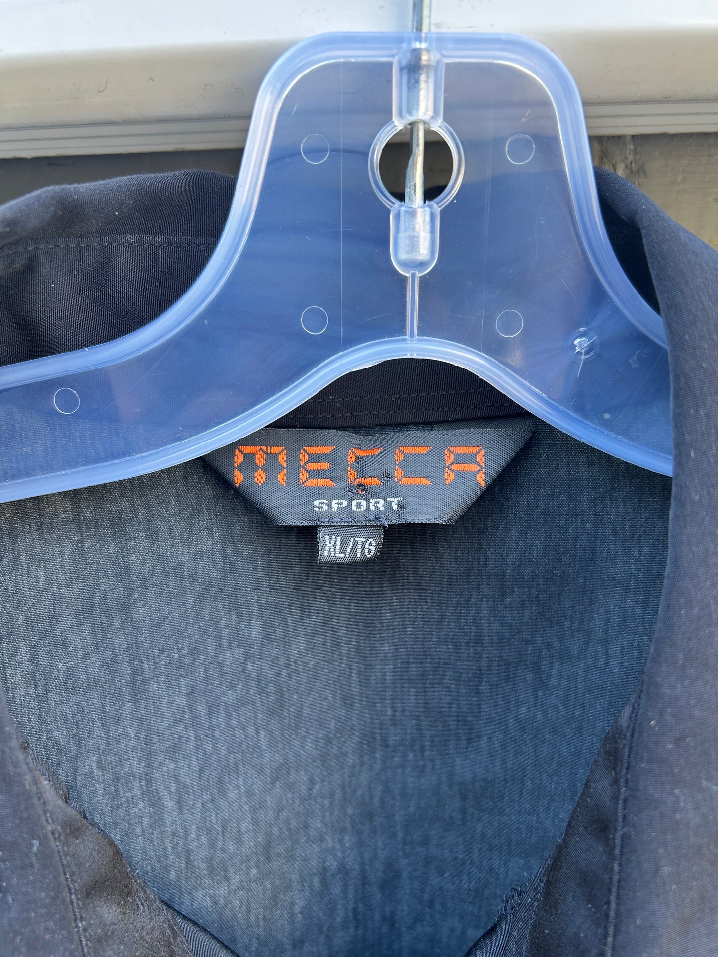 Mecca Sport Cropped Dragon Button Up (XL)
