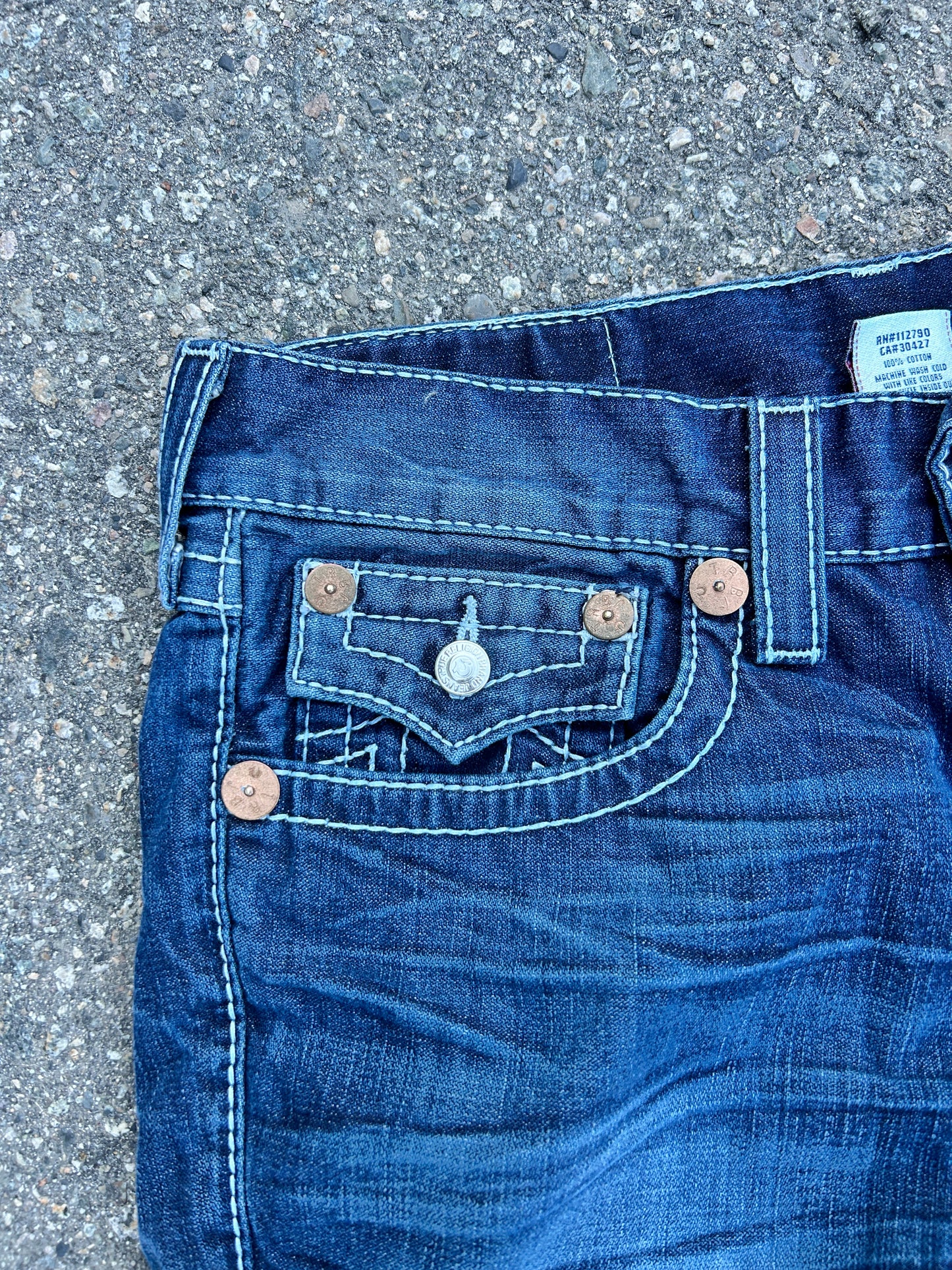 Vintage True Religion Flare Jeans (33x32)