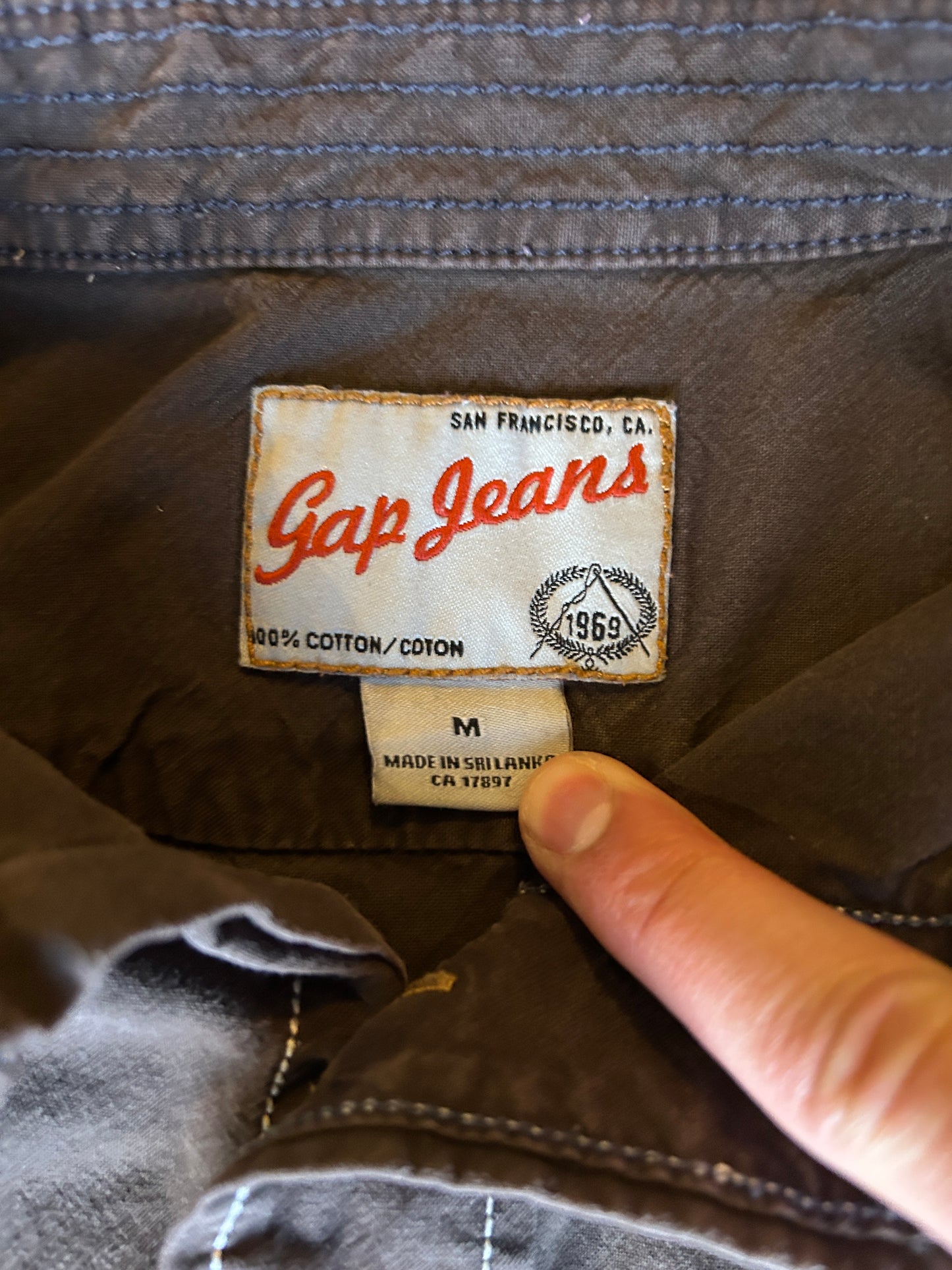 Vintage Gap Brown Contrast Stitch Button Up (M)