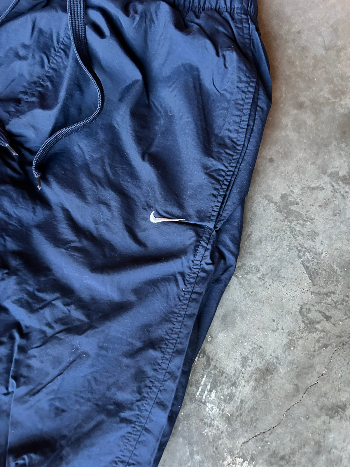 Y2K Nike Knee Stripe Navy Blue Track Pants (L)