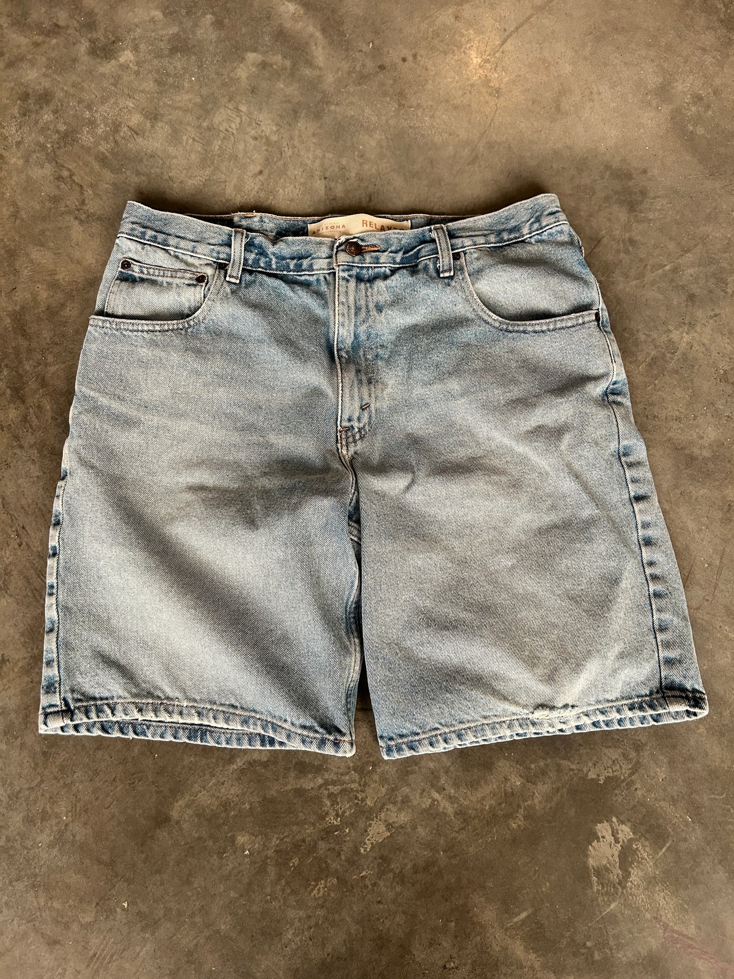 Vintage Arizona Lightwash Jorts (36W)