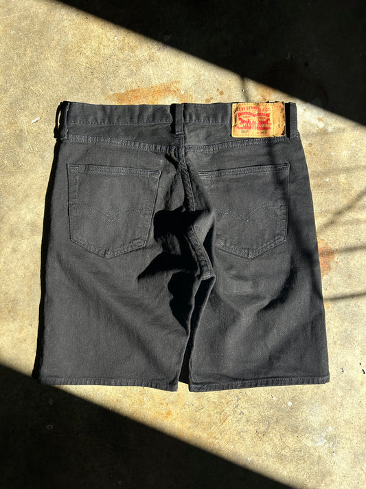 Black Levi’s 501 Jorts (34W)