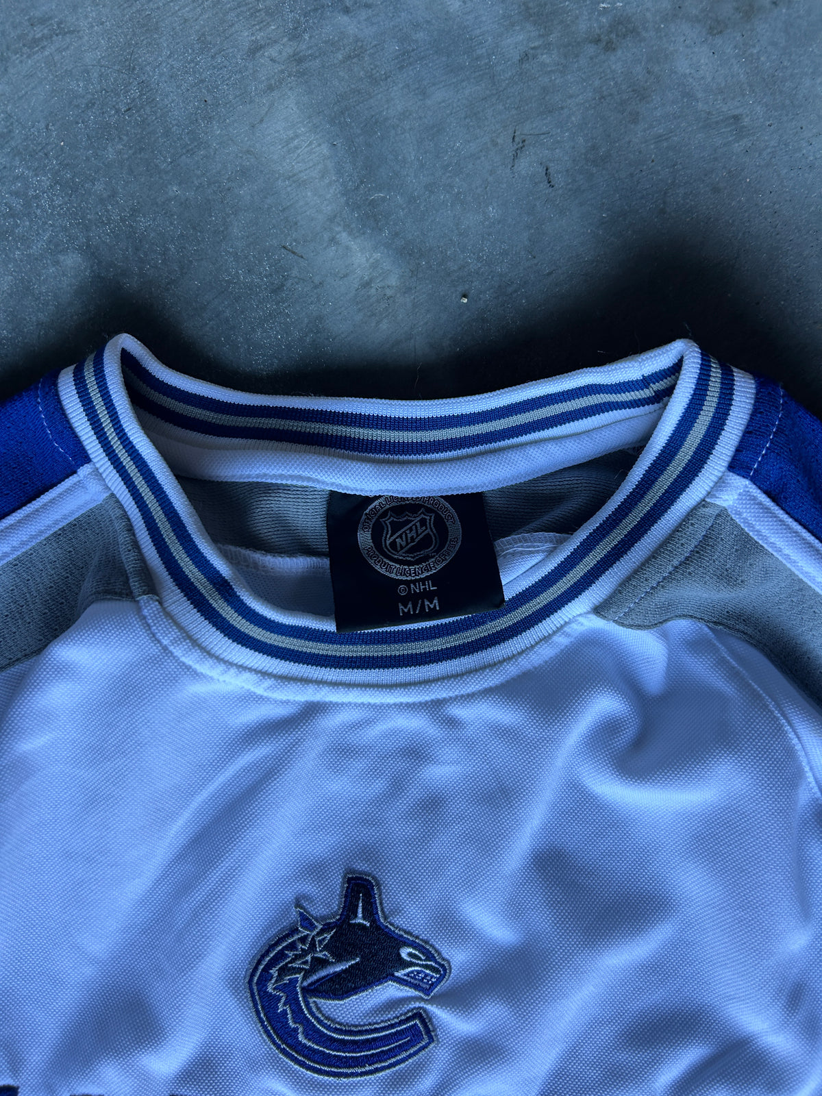 White Canucks Hockey Warmup Jersey (M)