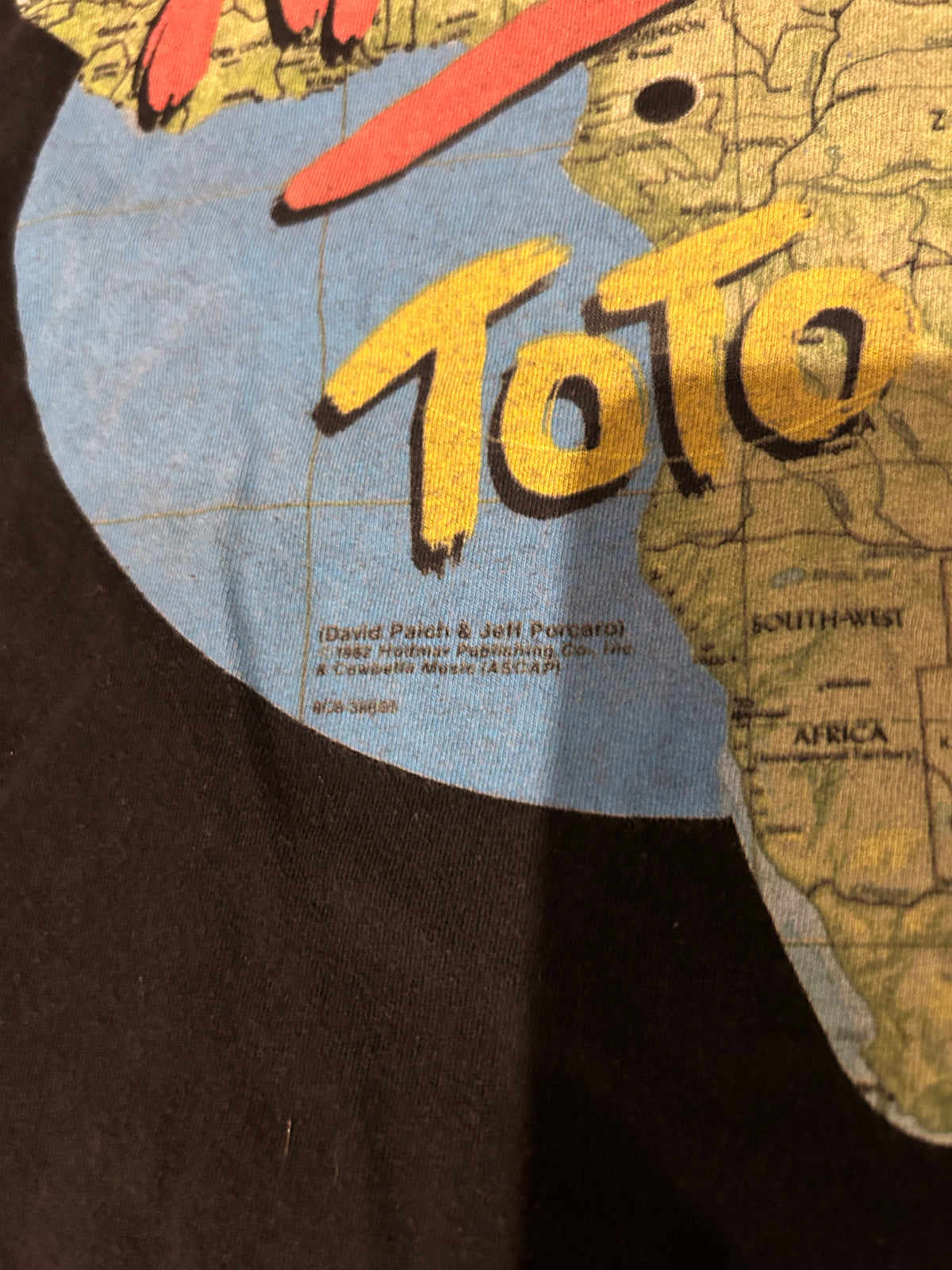 Vintage 1982 Africa Toto Tee (XL)