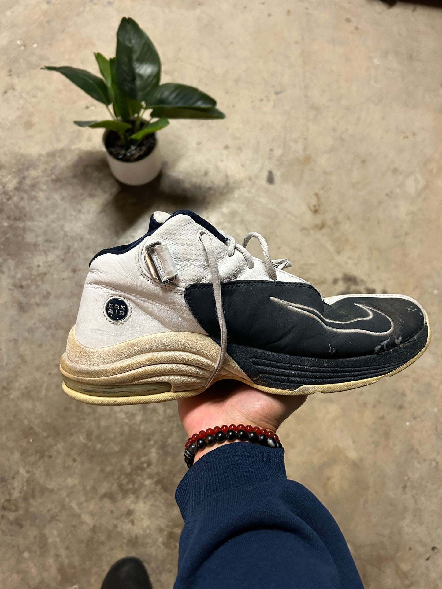 Vintage Nike Air Max Basketball Shoes (10M)