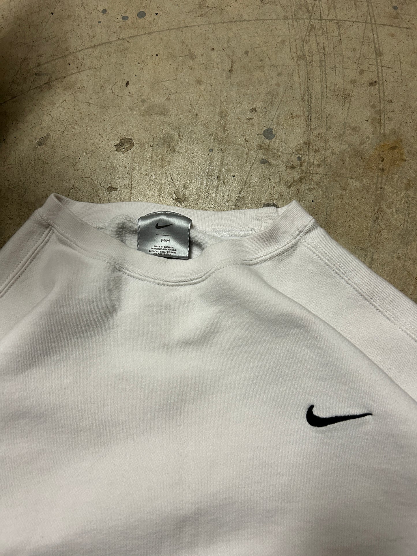 Vintage White Nike Crewneck (M)