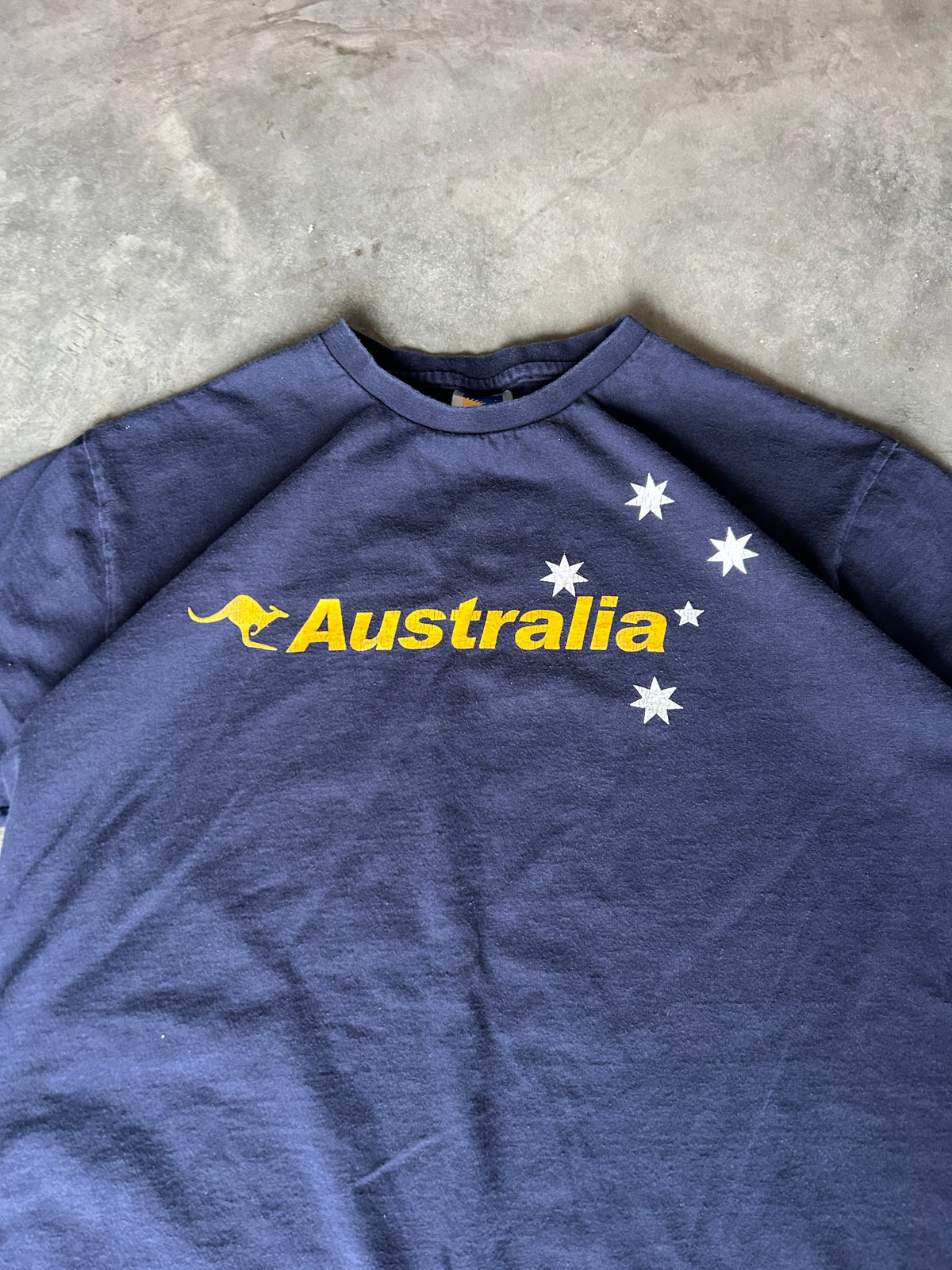 Vintage Australia Spellout Tee (L)